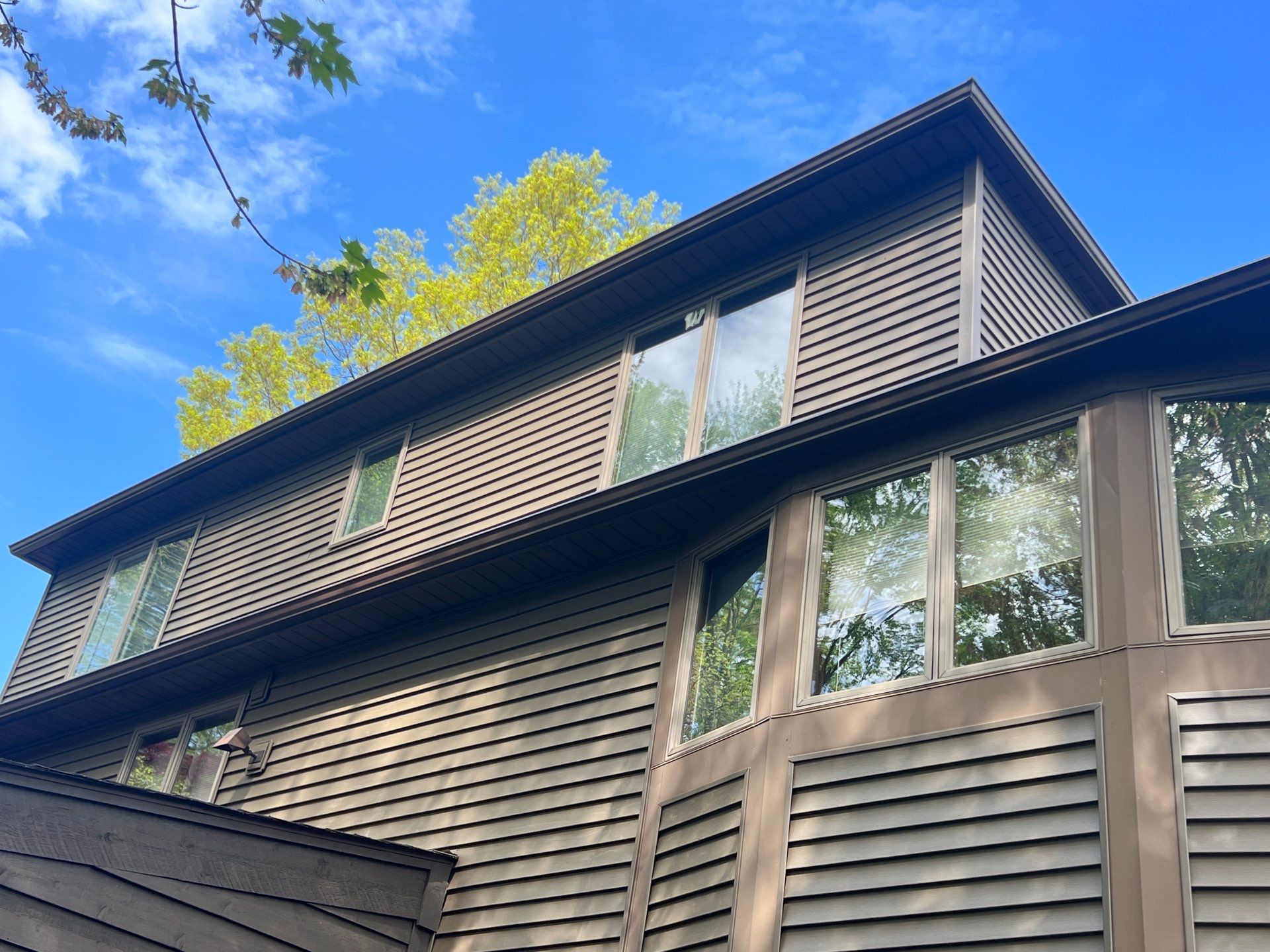 Roof Warranties Explained: What Northeast Ohio Homeowners Need to Know